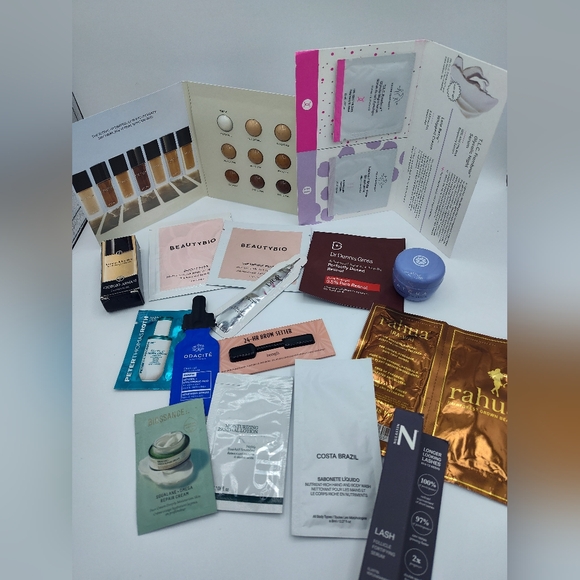 unknown Other - Luxury Beauty Skincare & Makeup Sample Bundle Dior Tatcha Dr Dennis Gross Armani